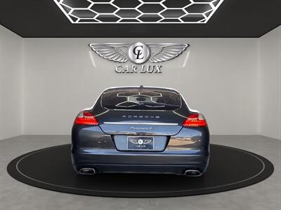 2011 Porsche Panamera 4   - Photo 6 - Lennox, CA 90304