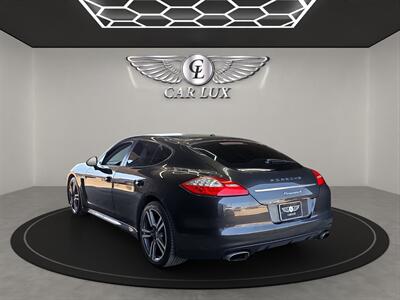2011 Porsche Panamera 4   - Photo 5 - Lennox, CA 90304
