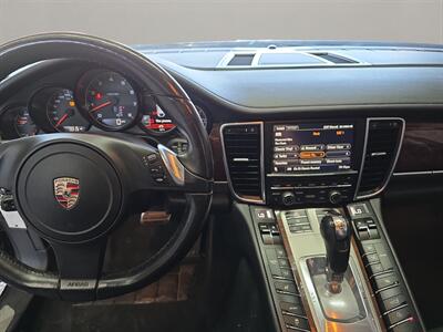 2011 Porsche Panamera 4   - Photo 12 - Lennox, CA 90304