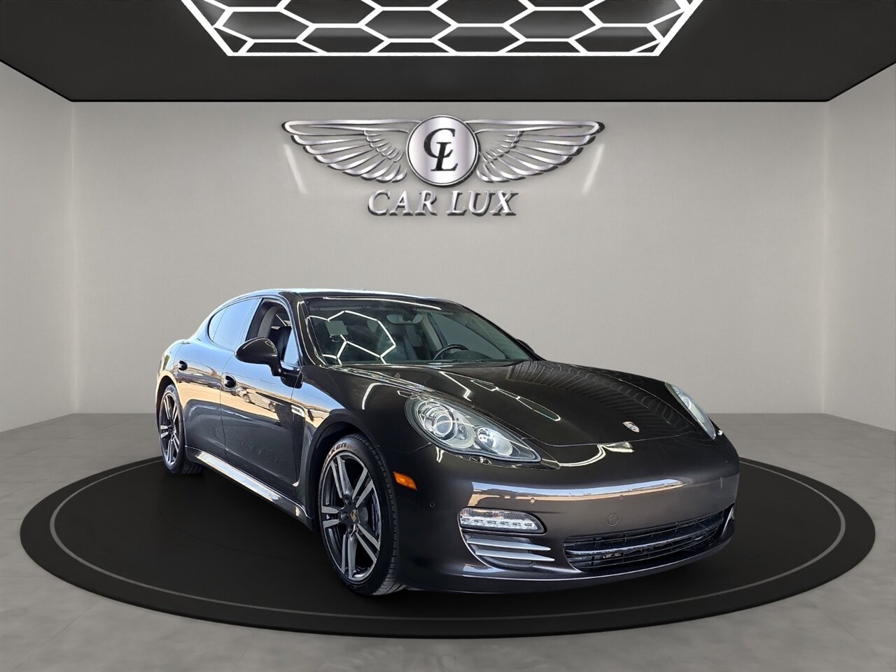 2011 Porsche Panamera 4 - Photo 1 - Lennox, CA 90304