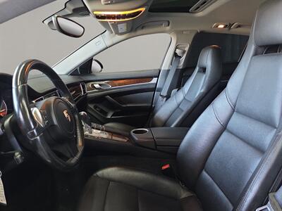 2011 Porsche Panamera 4   - Photo 9 - Lennox, CA 90304