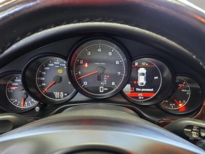 2011 Porsche Panamera 4   - Photo 11 - Lennox, CA 90304