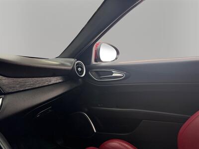 2023 Alfa Romeo Giulia Sprint - Photo 24 - Lennox, CA 90304