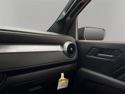 2025 Chevrolet Colorado LT   - Photo 24 - Lennox, CA 90304