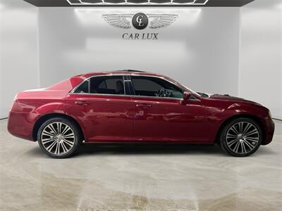 2014 Chrysler 300 Series S   - Photo 6 - Lennox, CA 90304