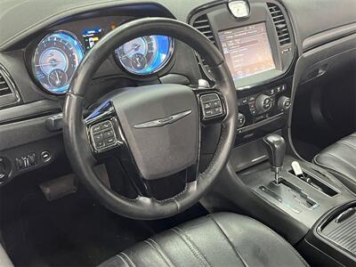 2014 Chrysler 300 Series S   - Photo 20 - Lennox, CA 90304