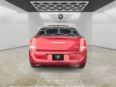 2014 Chrysler 300 Series S   - Photo 4 - Lennox, CA 90304