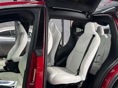 2020 Tesla Model X Performance   - Photo 17 - Lennox, CA 90304