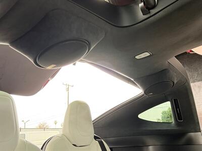 2020 Tesla Model X Performance   - Photo 19 - Lennox, CA 90304