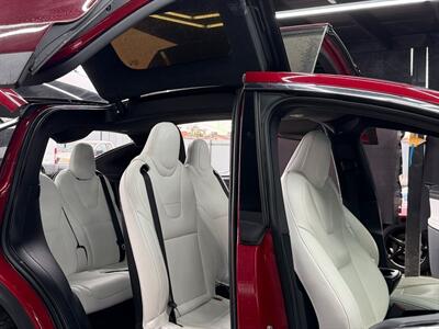 2020 Tesla Model X Performance   - Photo 18 - Lennox, CA 90304