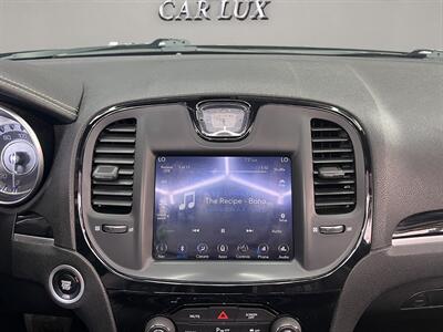 2021 Chrysler 300 Series S   - Photo 15 - Lennox, CA 90304