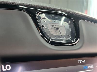 2021 Chrysler 300 Series S   - Photo 21 - Lennox, CA 90304