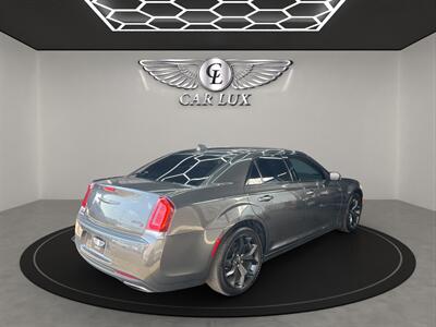 2021 Chrysler 300 Series S   - Photo 7 - Lennox, CA 90304
