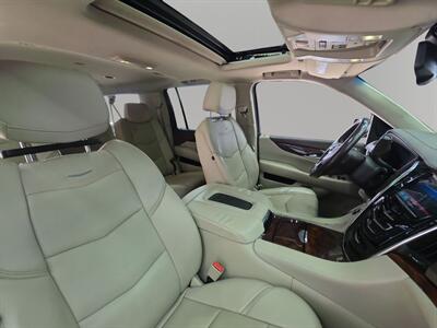 2015 Cadillac Escalade ESV Luxury   - Photo 18 - Lennox, CA 90304
