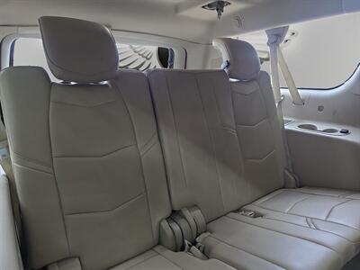 2015 Cadillac Escalade ESV Luxury   - Photo 13 - Lennox, CA 90304