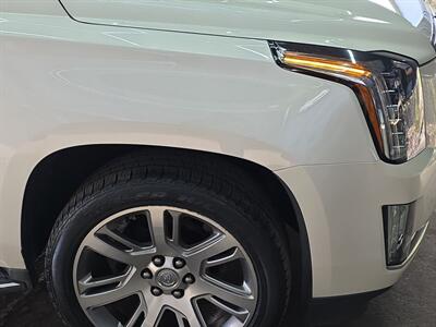 2015 Cadillac Escalade ESV Luxury   - Photo 37 - Lennox, CA 90304