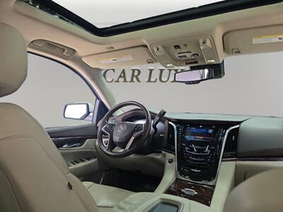 2015 Cadillac Escalade ESV Luxury   - Photo 28 - Lennox, CA 90304