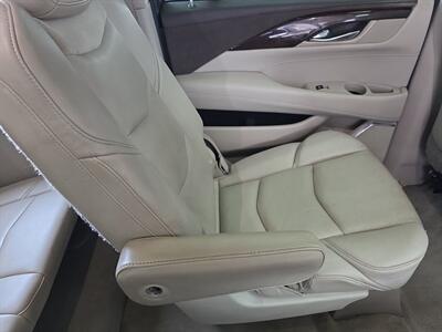 2015 Cadillac Escalade ESV Luxury   - Photo 35 - Lennox, CA 90304