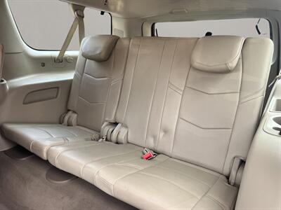 2015 Cadillac Escalade ESV Luxury   - Photo 11 - Lennox, CA 90304