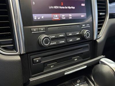 2018 Porsche Macan   - Photo 24 - Lennox, CA 90304