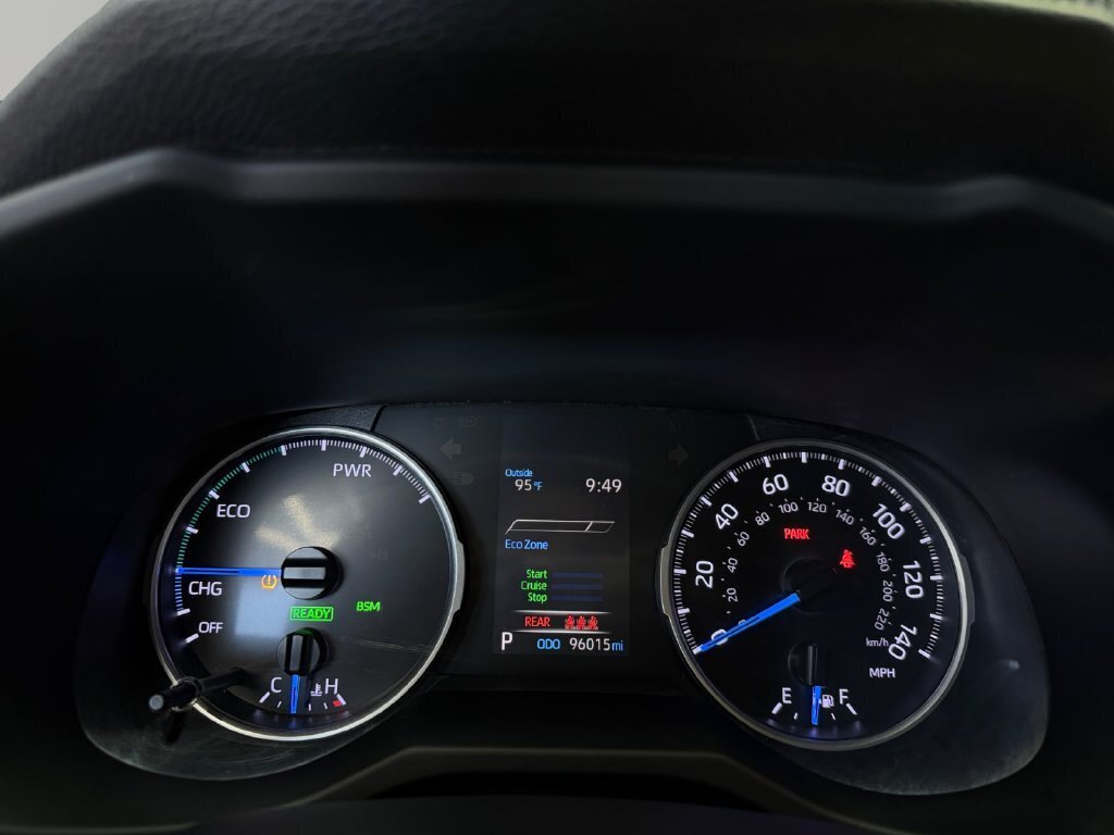 2020 Toyota RAV4 Hybrid LE - Photo 21 - Lennox, CA 90304