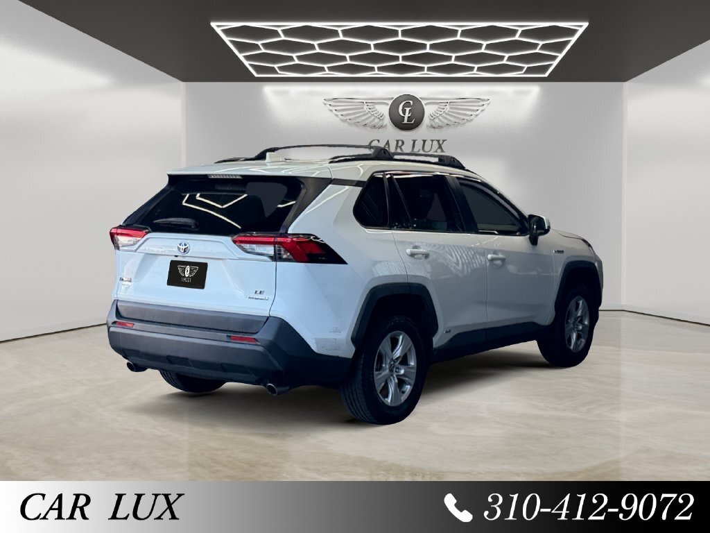 2020 Toyota RAV4 Hybrid LE - Photo 5 - Lennox, CA 90304
