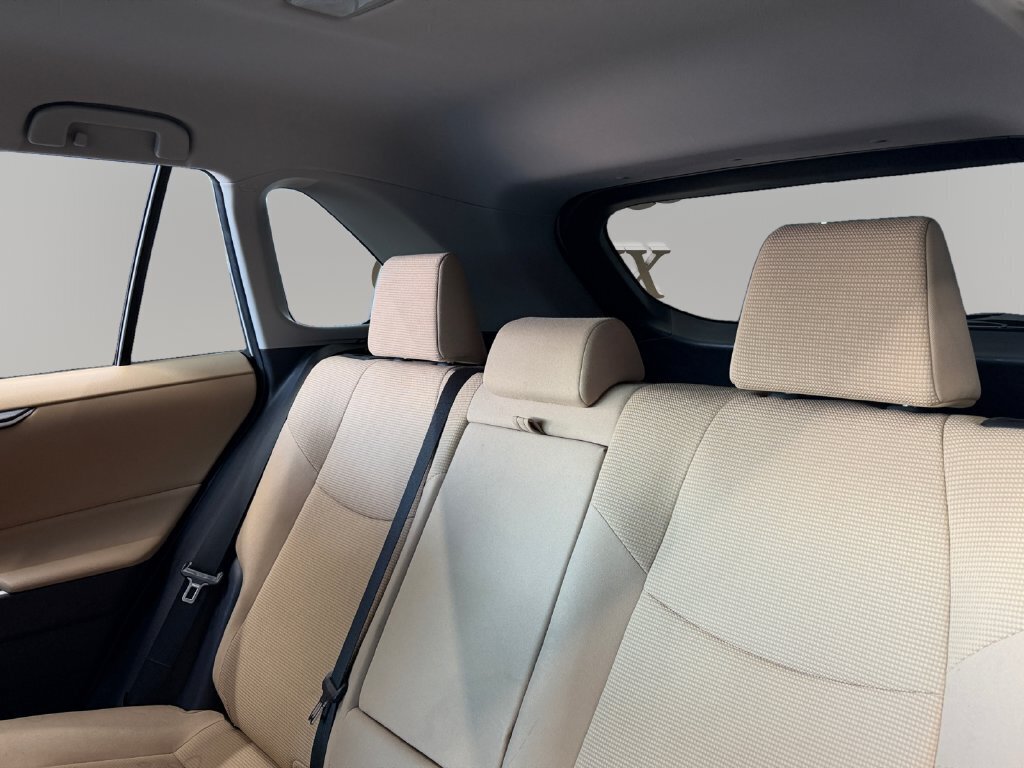 2020 Toyota RAV4 Hybrid LE - Photo 13 - Lennox, CA 90304