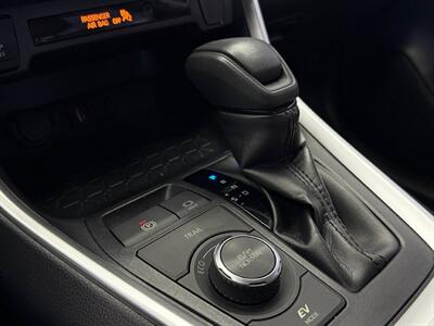 2020 Toyota RAV4 Hybrid LE - Photo 22 - Lennox, CA 90304