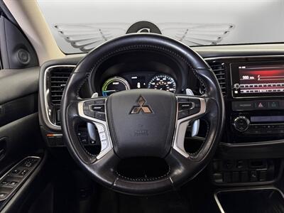 2018 Mitsubishi Outlander PHEV GT   - Photo 12 - Lennox, CA 90304