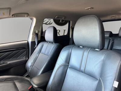 2018 Mitsubishi Outlander PHEV GT   - Photo 9 - Lennox, CA 90304
