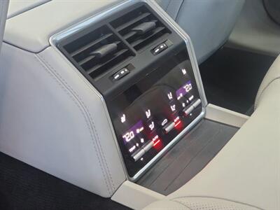 2018 Porsche Panamera Turbo   - Photo 20 - Lennox, CA 90304