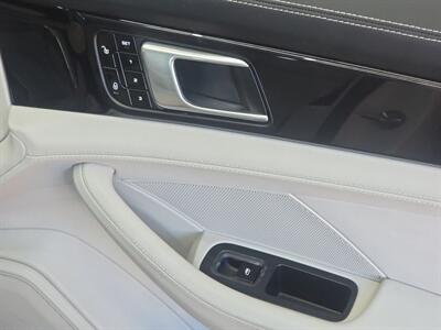 2018 Porsche Panamera Turbo   - Photo 18 - Lennox, CA 90304