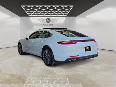 2018 Porsche Panamera Turbo   - Photo 3 - Lennox, CA 90304