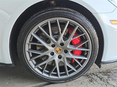 2018 Porsche Panamera Turbo   - Photo 23 - Lennox, CA 90304