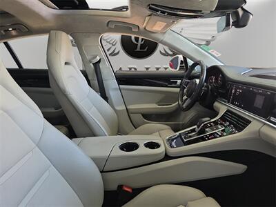 2018 Porsche Panamera Turbo   - Photo 14 - Lennox, CA 90304
