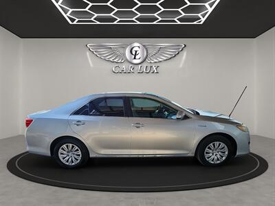 2014 Toyota Camry Hybrid LE   - Photo 8 - Lennox, CA 90304