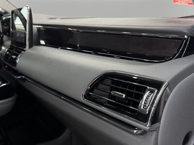 2019 Lincoln Navigator Reserve - Photo 18 - Lennox, CA 90304