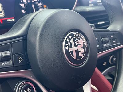 2019 Alfa Romeo Stelvio   - Photo 21 - Lennox, CA 90304