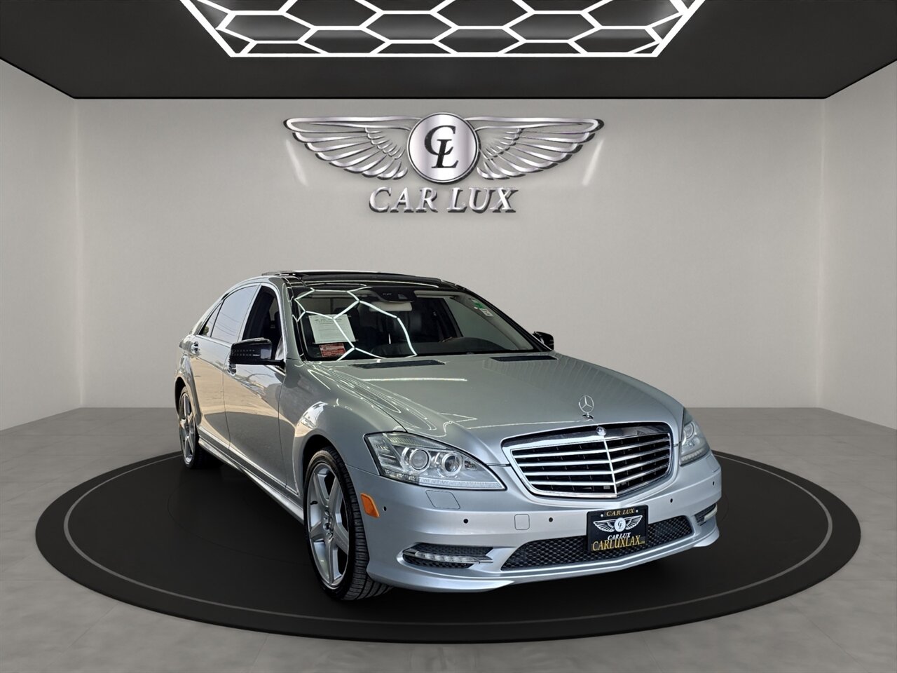 2013 Mercedes-Benz S 550 4MATIC® - Photo 1 - Lennox, CA 90304