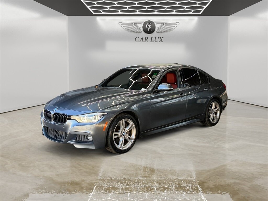 2018 BMW 3 Series 330i's photo