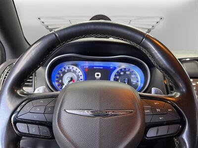 2022 Chrysler 300 Series S - Photo 19 - Lennox, CA 90304