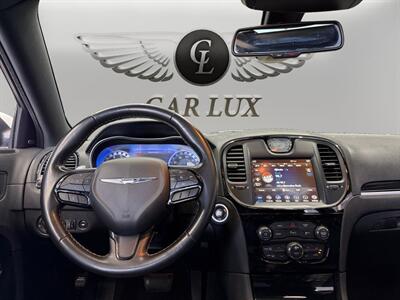2022 Chrysler 300 Series S - Photo 10 - Lennox, CA 90304
