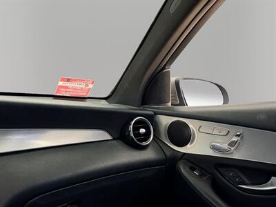 2019 Mercedes-Benz GLC GLC 300 - Photo 24 - Lennox, CA 90304