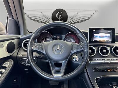 2019 Mercedes-Benz GLC GLC 300 - Photo 12 - Lennox, CA 90304