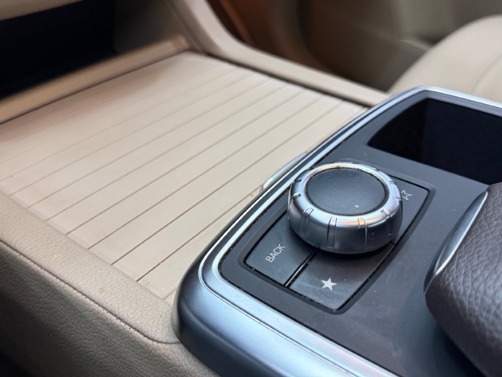 2012 Mercedes-Benz ML 350 4MATIC® - Photo 22 - Lennox, CA 90304