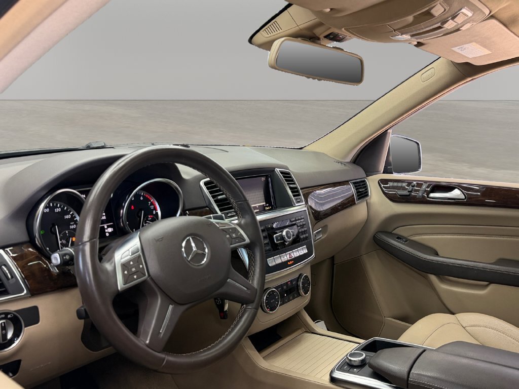 2012 Mercedes-Benz ML 350 4MATIC® - Photo 15 - Lennox, CA 90304