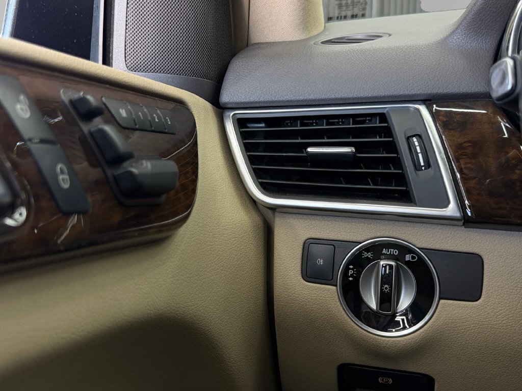 2012 Mercedes-Benz ML 350 4MATIC® - Photo 21 - Lennox, CA 90304