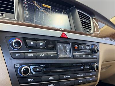 2015 Hyundai Genesis 3.8   - Photo 19 - Lennox, CA 90304