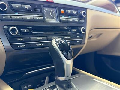 2015 Hyundai Genesis 3.8   - Photo 21 - Lennox, CA 90304