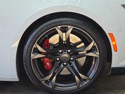 2018 Chevrolet Camaro SS 1SS   - Photo 45 - Lennox, CA 90304